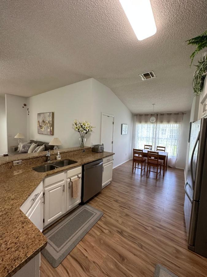 Private Pool With A Beautiful View Overlooking The Lake! Near Disney - Universal Kissimmee Kültér fotó