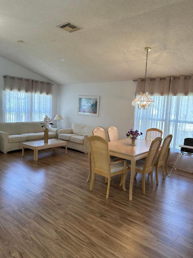 Private Pool With A Beautiful View Overlooking The Lake! Near Disney - Universal Kissimmee Kültér fotó