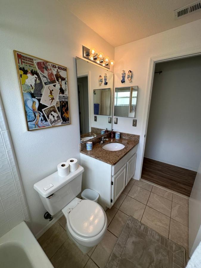 Private Pool With A Beautiful View Overlooking The Lake! Near Disney - Universal Kissimmee Kültér fotó